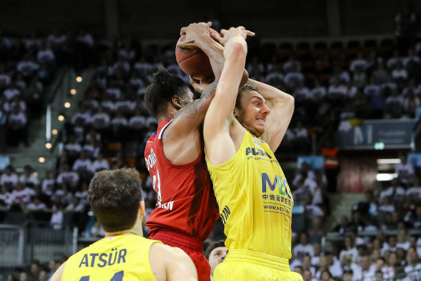 这场再度相 这场再度相