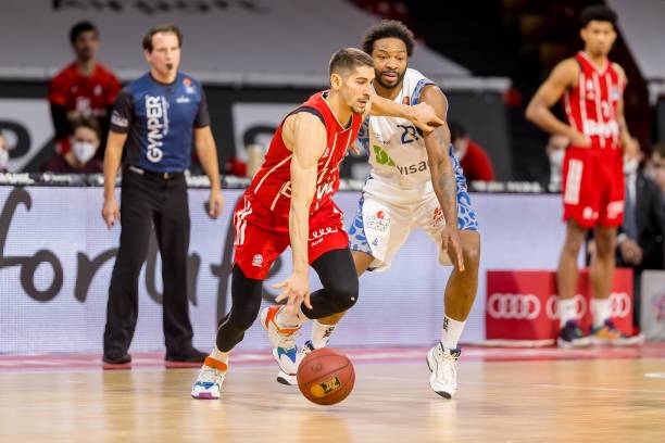 在这场焦点 在这场焦点