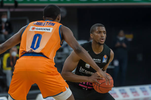 正是火箭目 正是火箭目